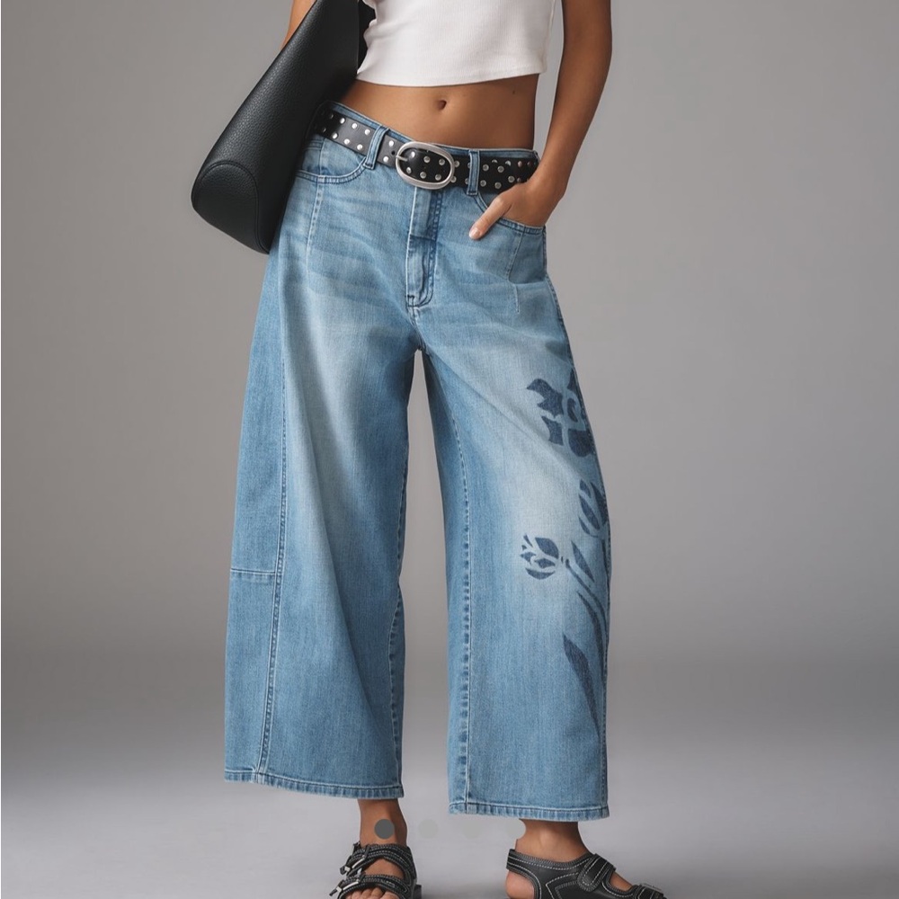 Kenna Mid-Rise Heritage Barrel Jeans - HEART edition by Pilcro. size 27